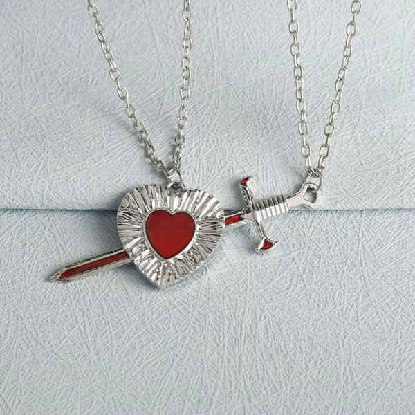 Collier Couple Coeur et Épée
