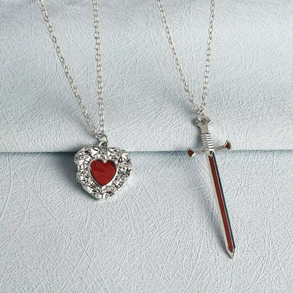 Collier Couple Épée et Coeur