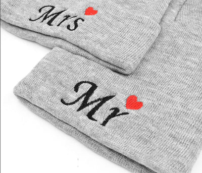 Bonnet Couple Mr Mrs