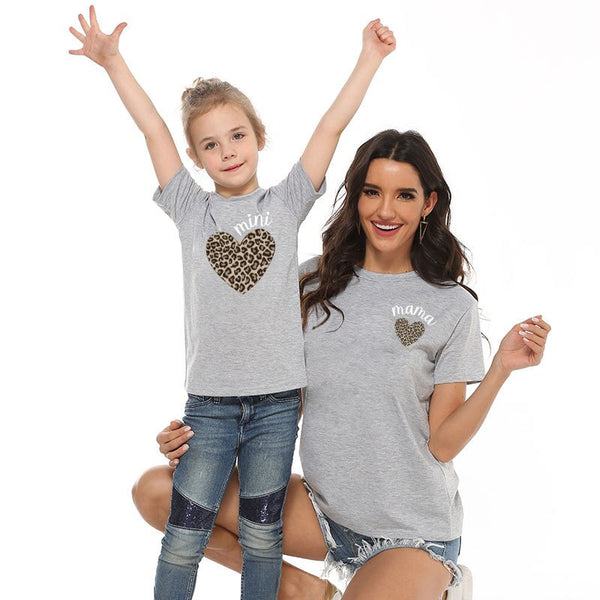 T Shirt Mere Fille Coeur Leopard